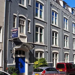 Euphemia Budget Old Canal Zone Hostal